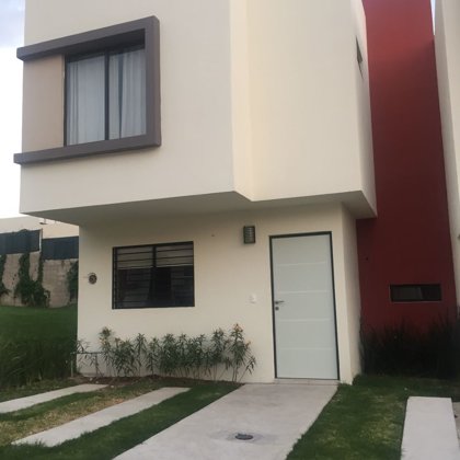 PRECIO $994,000